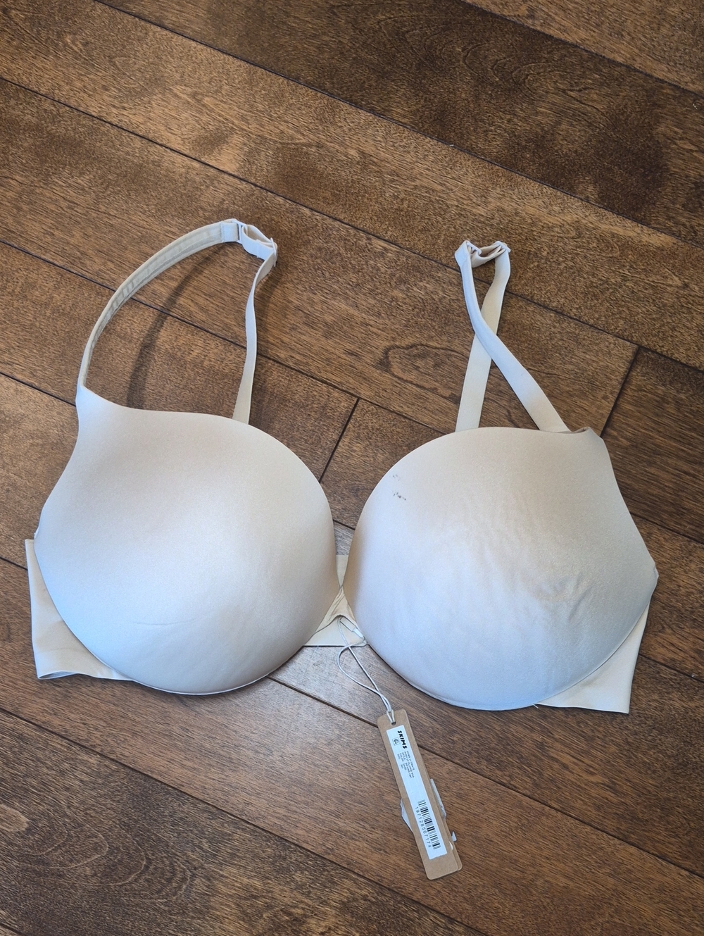 SKIMS Light Beige Seamless T-Shirt Bra Plunge 38D